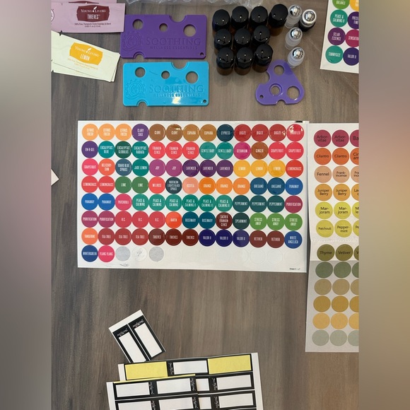 Young Living oils ,carrying case , roller bottles and more Lot - Picture 7 of 10